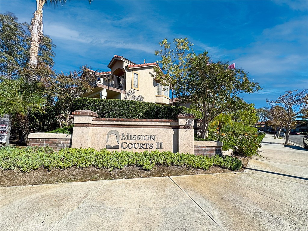 28 Blue Oak 96 Property Photo 1
