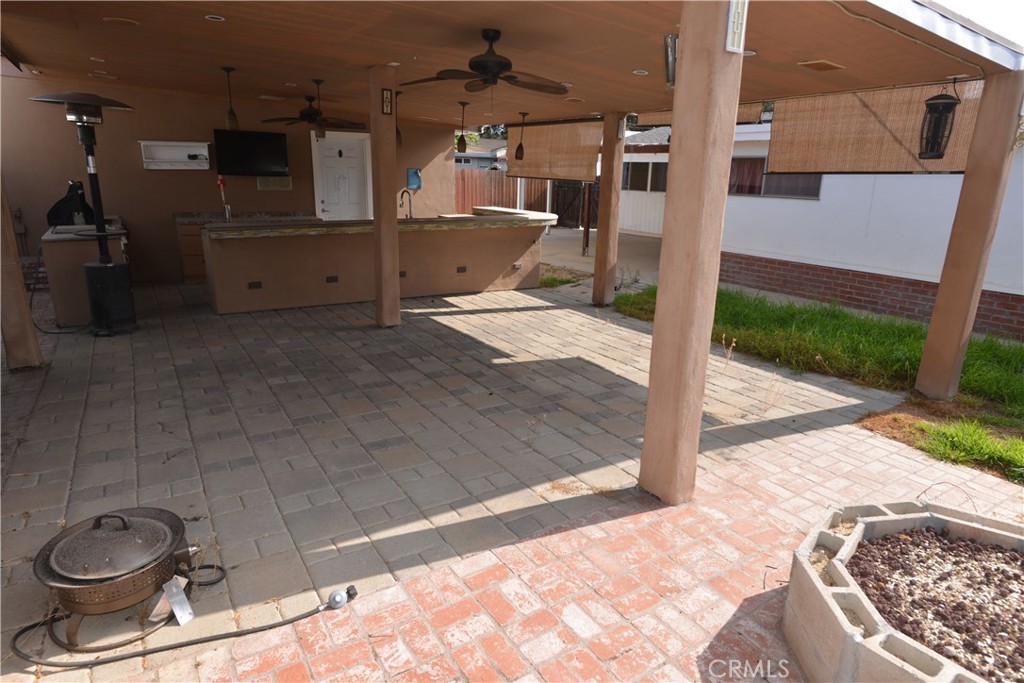 2509 E Santa Fe Property Photo 1