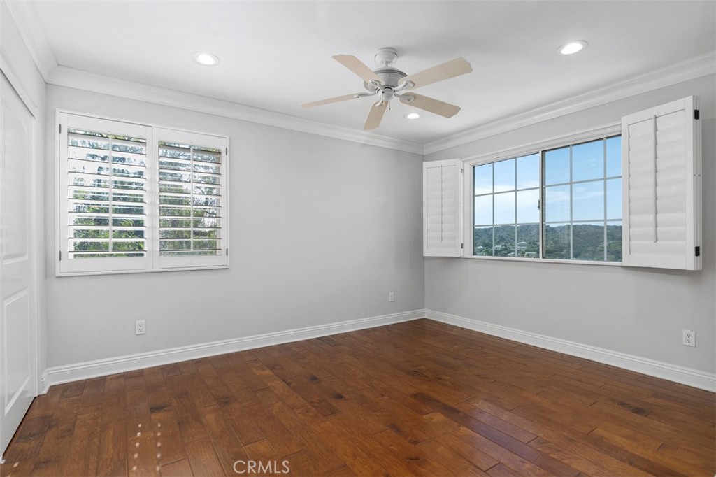 40 Cambridge Court Property Photo 33