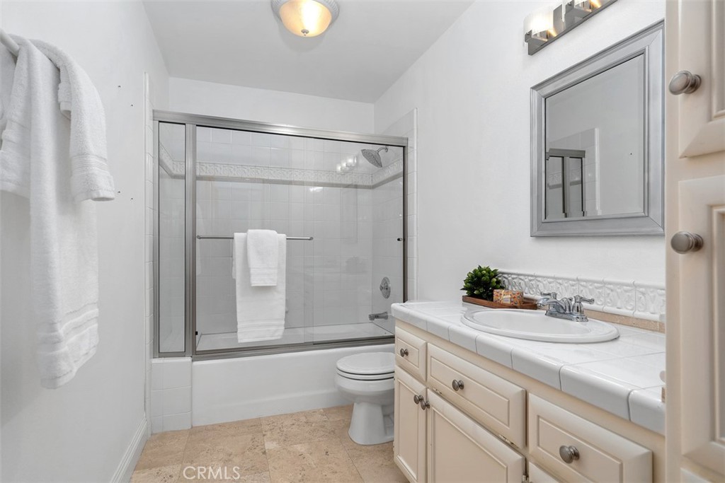 40 Cambridge Court Property Photo 34
