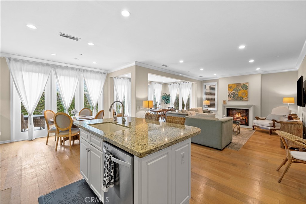 100 Cipresso Property Photo 2