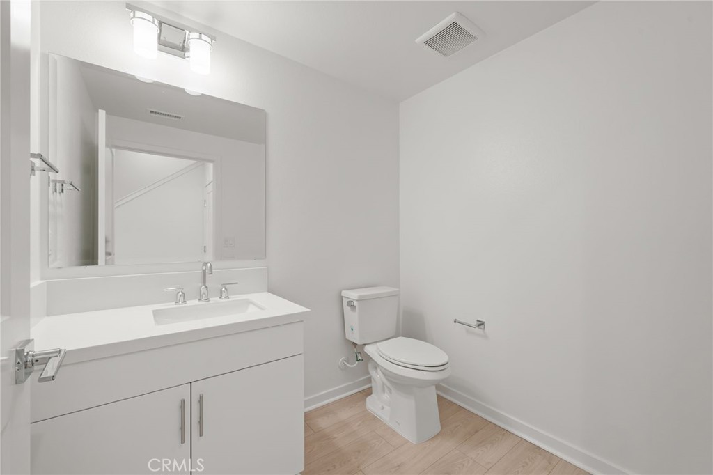 463 Paradiso Place Property Photo 5