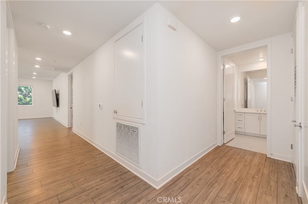 4210 Rivington Property Photo 3