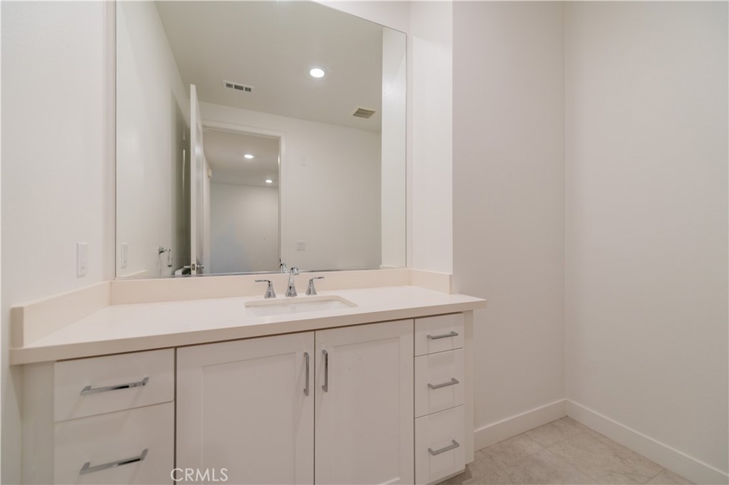 4210 Rivington Property Photo 5