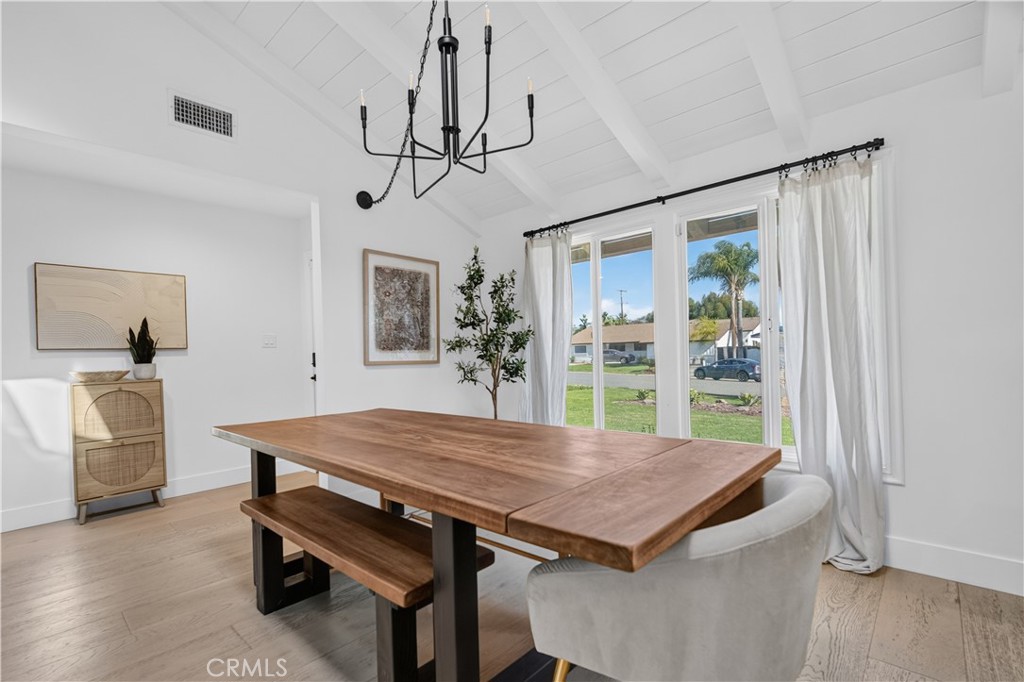 12561 Kenwood Lane Property Photo 10