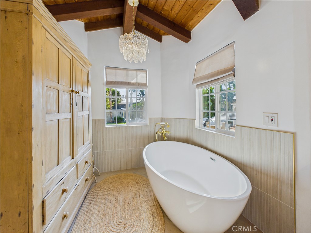 12561 Kenwood Lane Property Photo 22