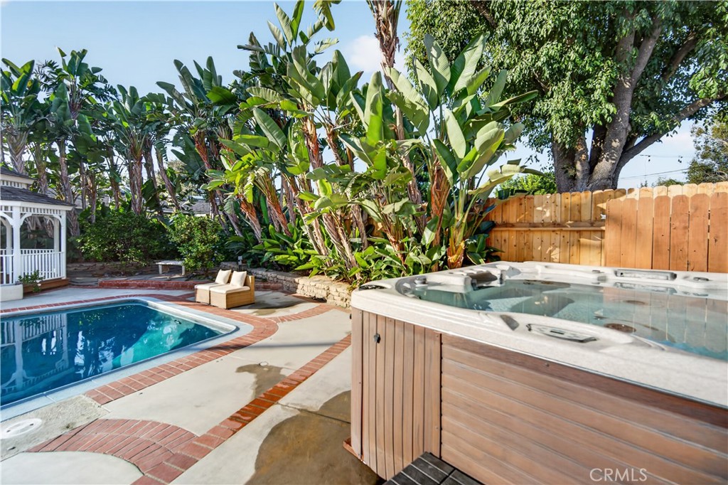 12561 Kenwood Lane Property Photo 39