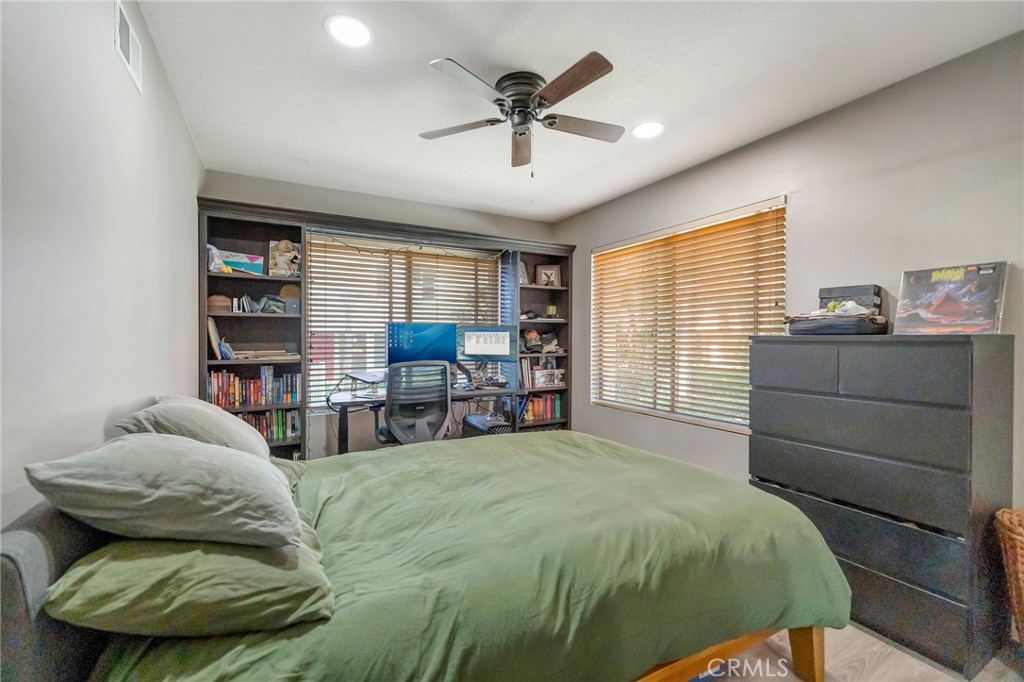 18571 Edgebrook Lane Property Photo 24