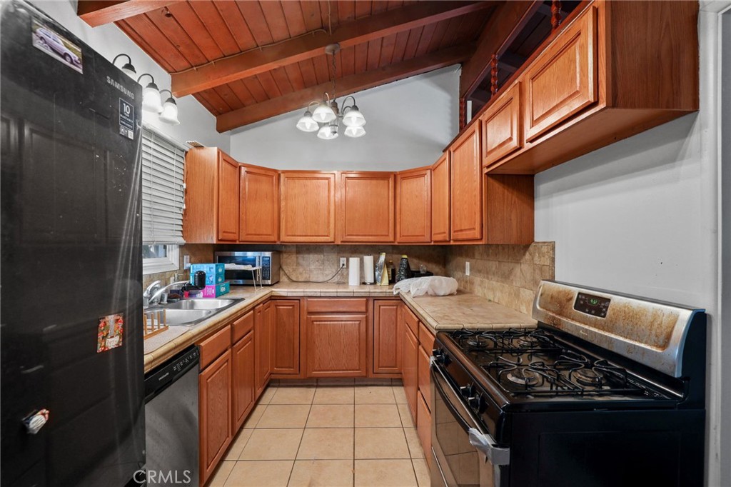 6131 Chinook Property Photo 14