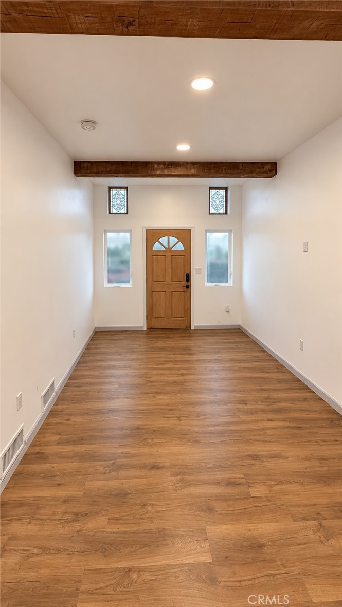 2815 West 60th Street Property Photo 4
