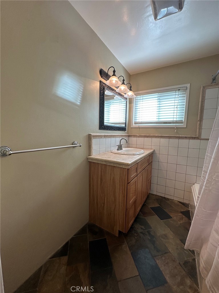 125 Nieto Avenue Property Photo 15