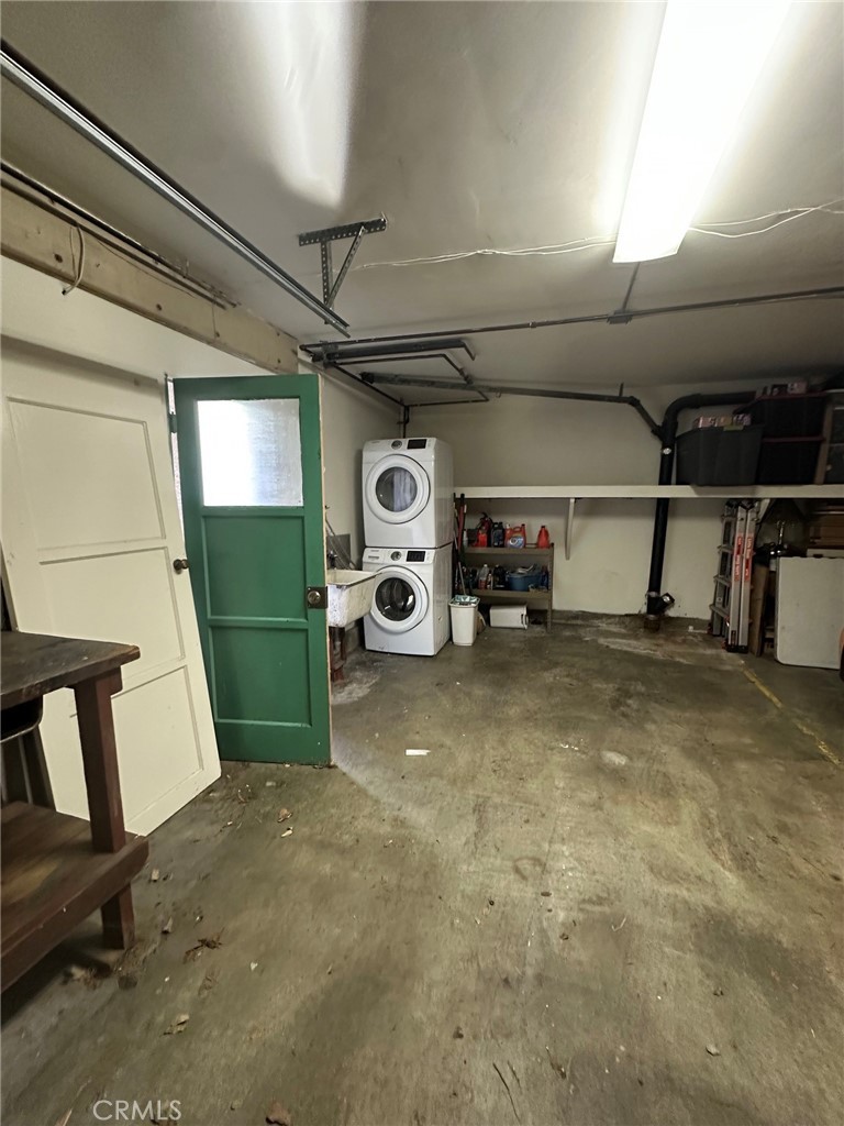 125 Nieto Avenue Property Photo 23
