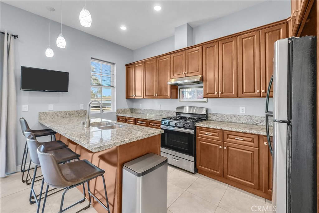 1810 Pomona Property Photo 11