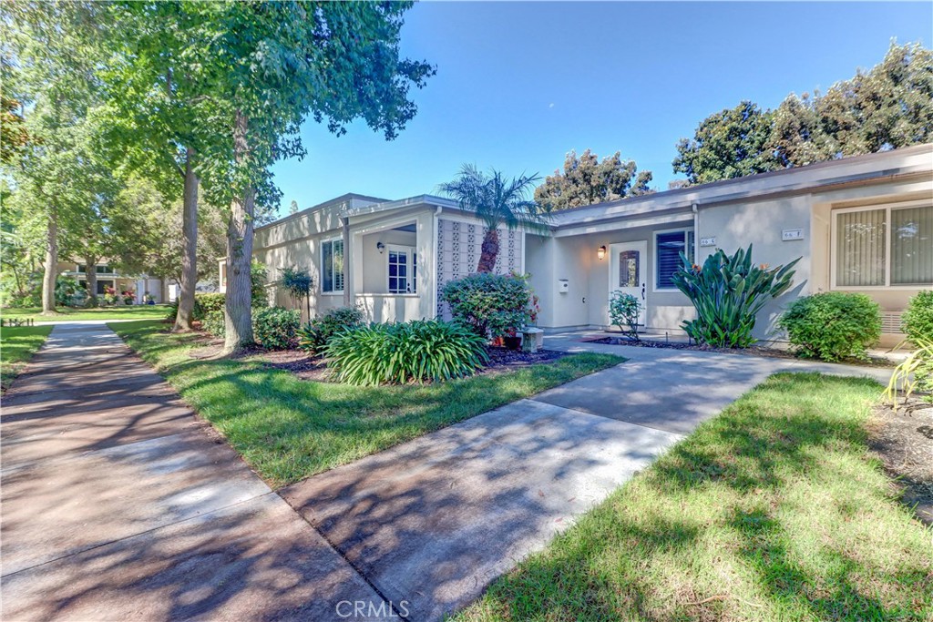 66 Calle Aragon G Property Photo 2
