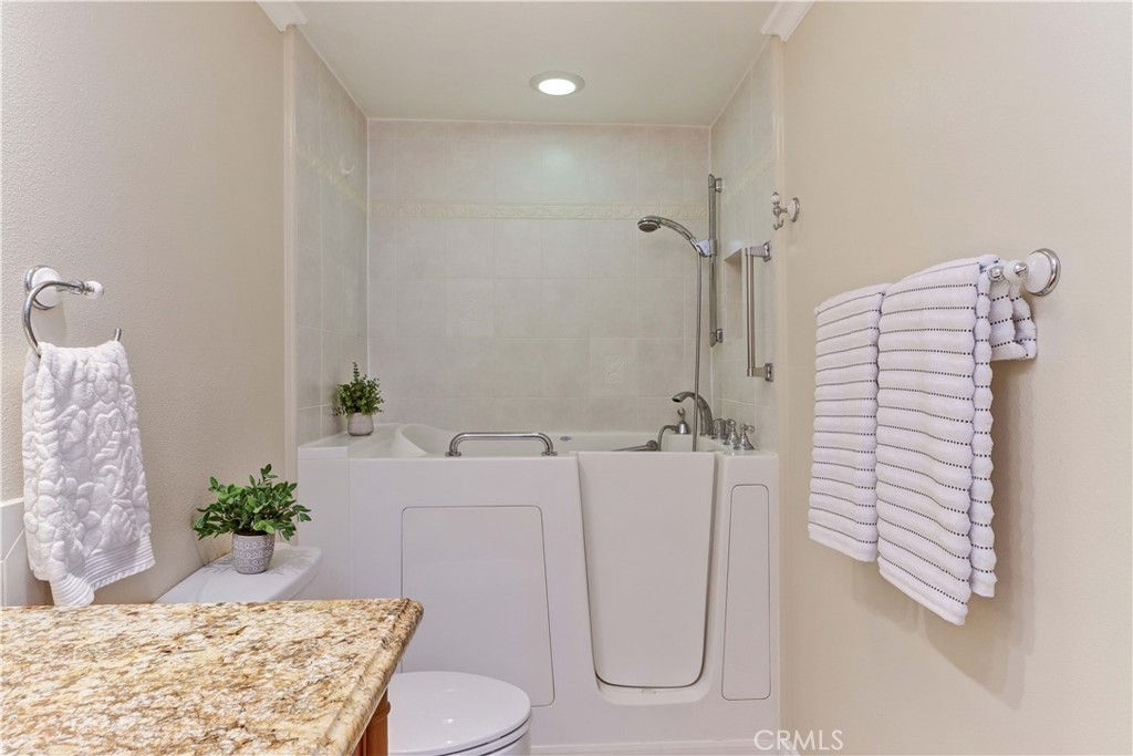 66 Calle Aragon G Property Photo 27