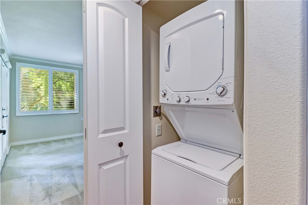 66 Calle Aragon G Property Photo 29