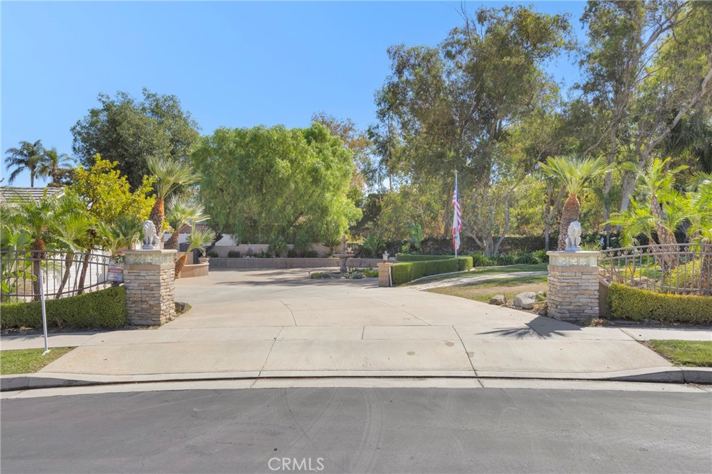 2551 Rosser Property Photo 4
