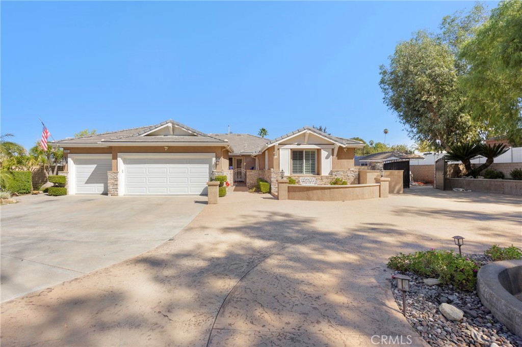 2551 Rosser Property Photo 7