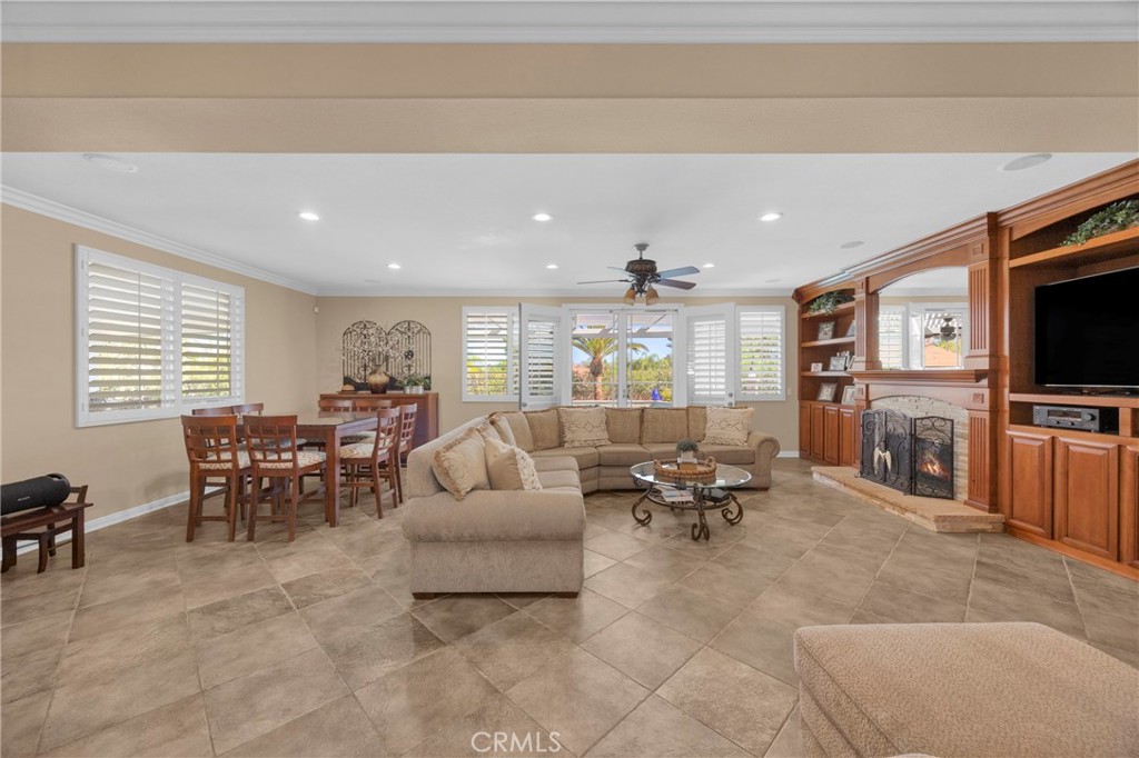 2551 Rosser Property Photo 13