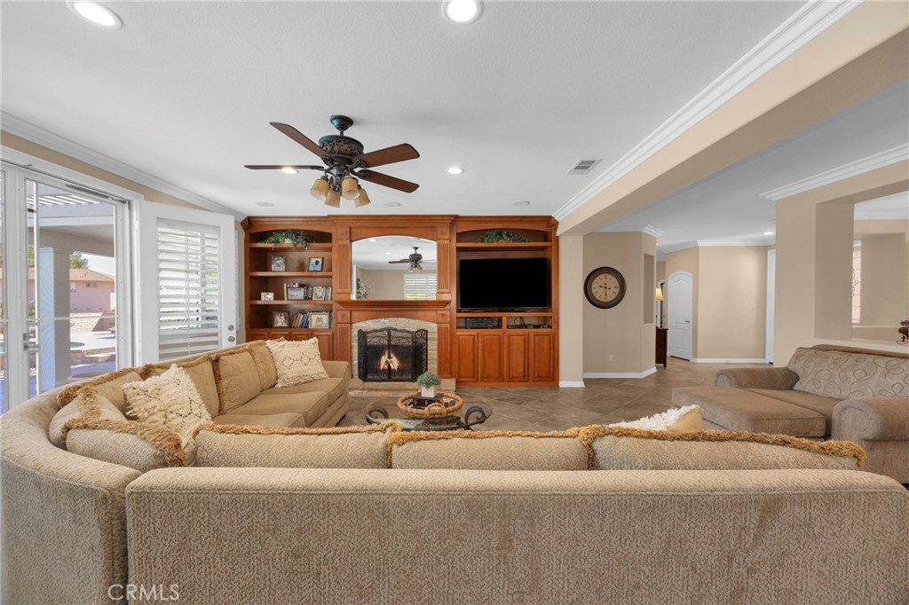 2551 Rosser Property Photo 15
