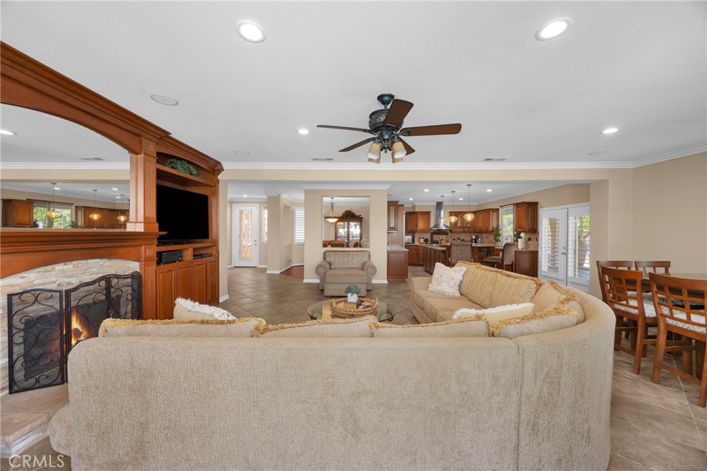 2551 Rosser Property Photo 17