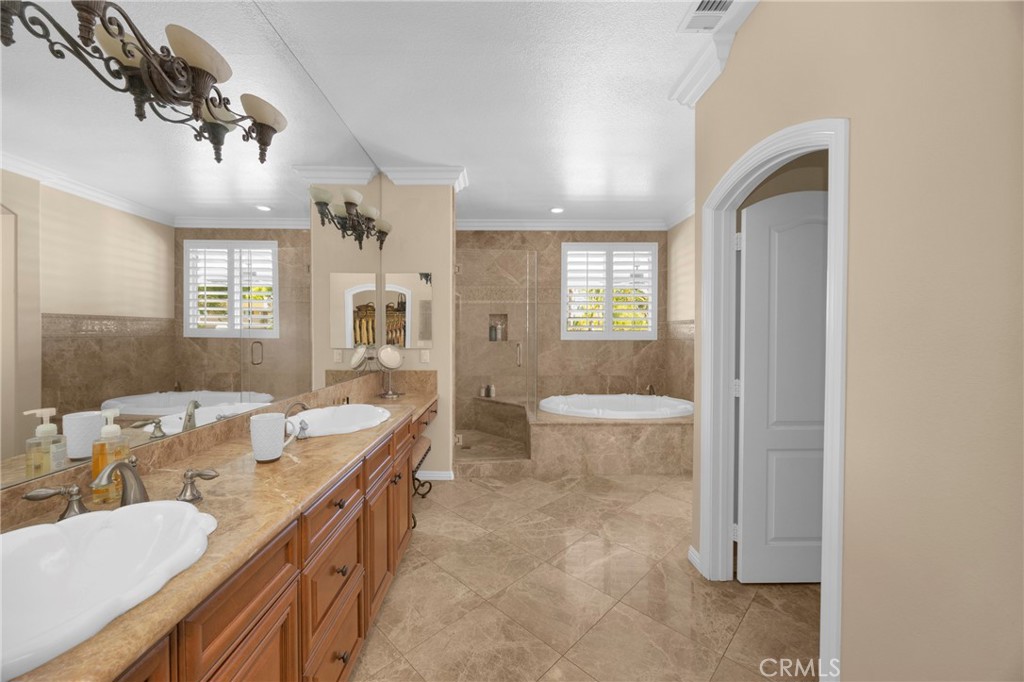 2551 Rosser Property Photo 39