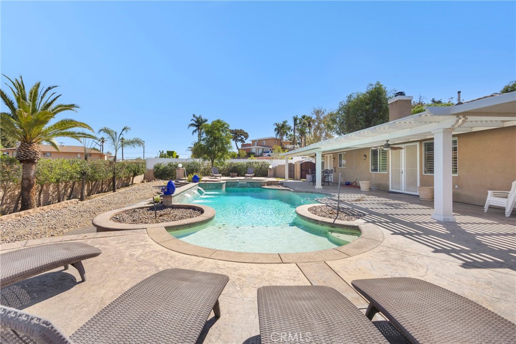 2551 Rosser Property Photo 52