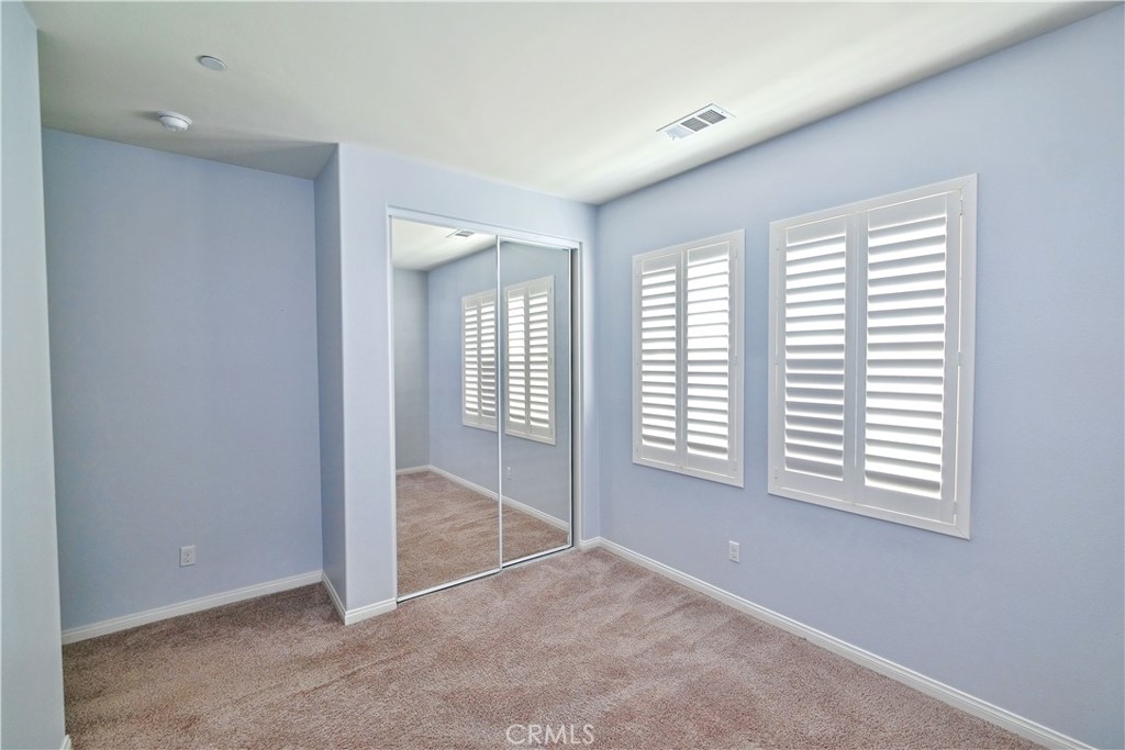 4096 Elderberry Property Photo 9