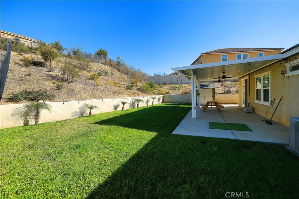 4096 Elderberry Property Photo 11