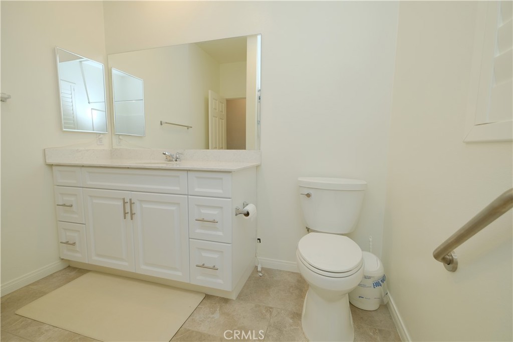 4096 Elderberry Property Photo 18