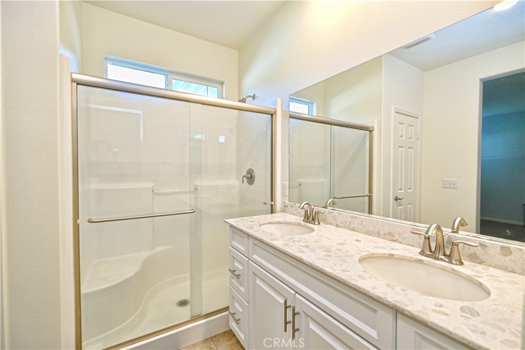 4096 Elderberry Property Photo 22
