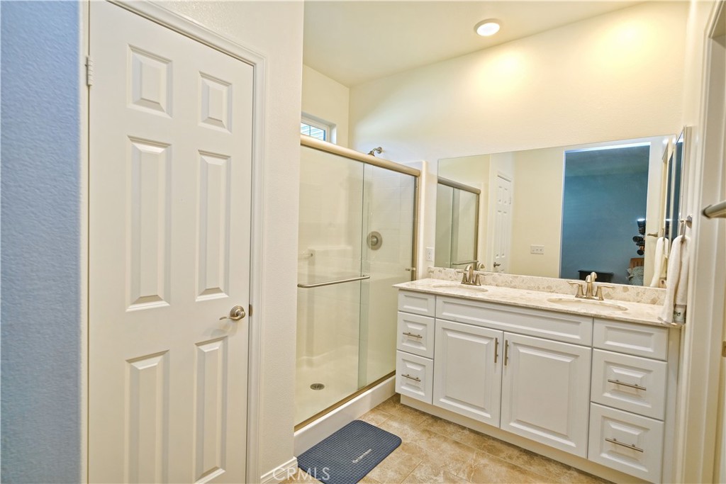 4096 Elderberry Property Photo 24