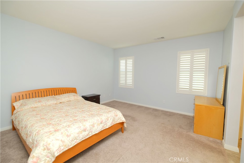 4096 Elderberry Property Photo 25