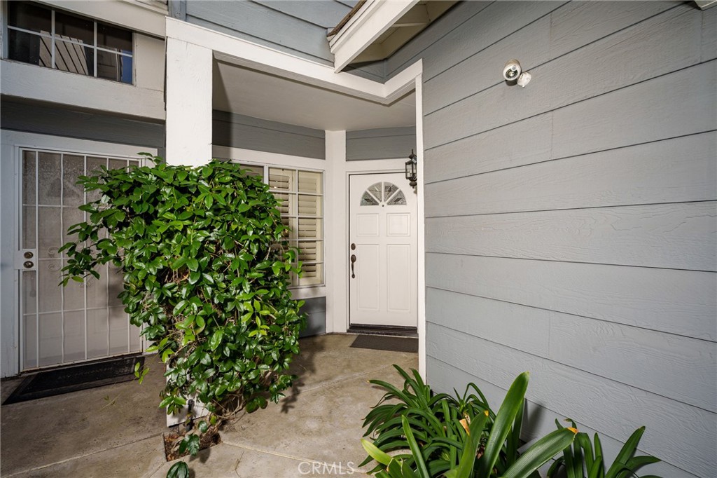 13576 Eucalyptus Street Property Photo 2