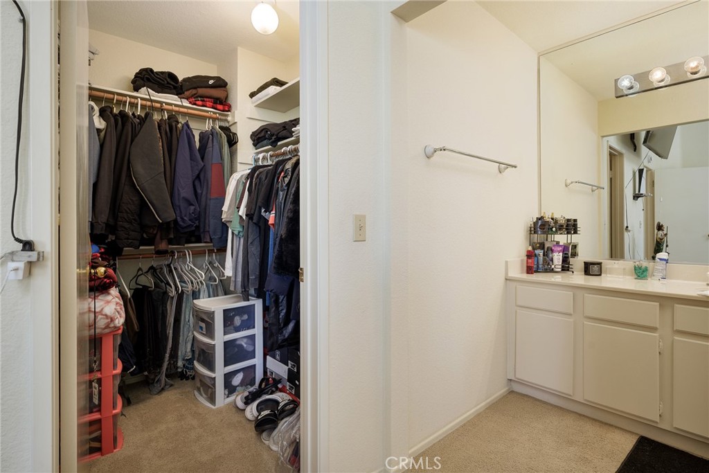 13576 Eucalyptus Street Property Photo 12