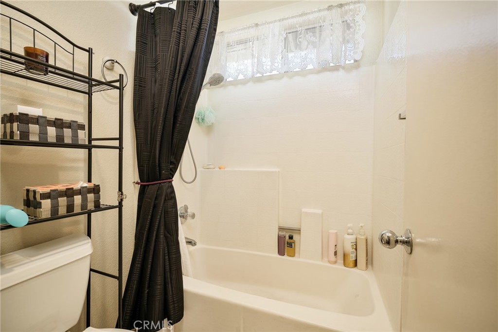 13576 Eucalyptus Street Property Photo 14