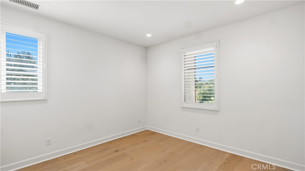 242 Sutters Property Photo 49