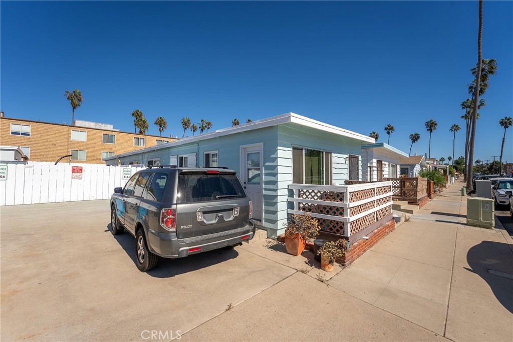 1546 Muir Property Photo 3