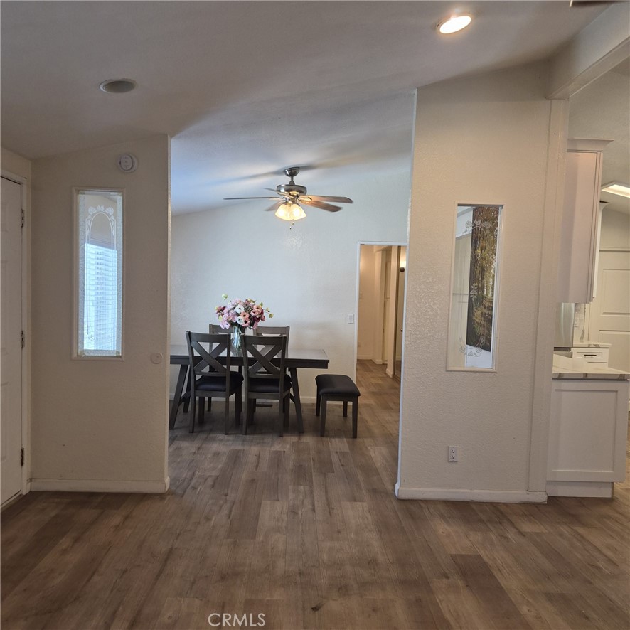 507 S Euclid Street 60 Property Photo 7