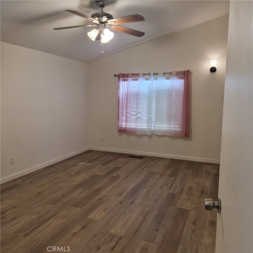 507 S Euclid Street 60 Property Photo 12