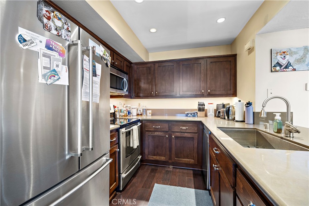 25671 Le Parc 95 Property Photo 4