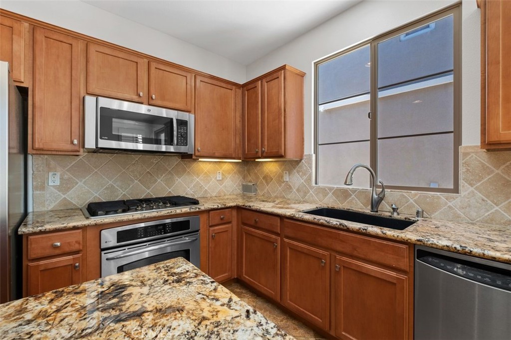 182 Rhapsody Property Photo 14