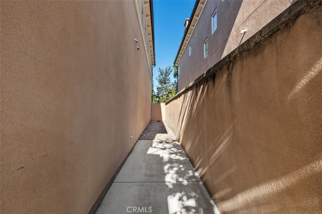 182 Rhapsody Property Photo 42