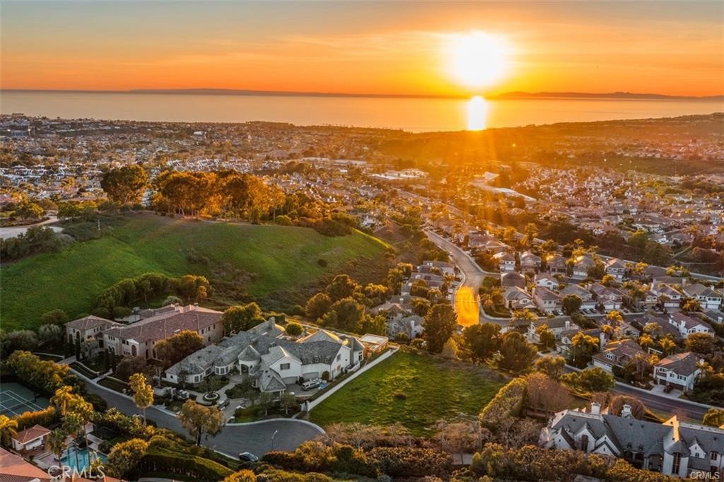 2 Point Catalina Property Photo 8