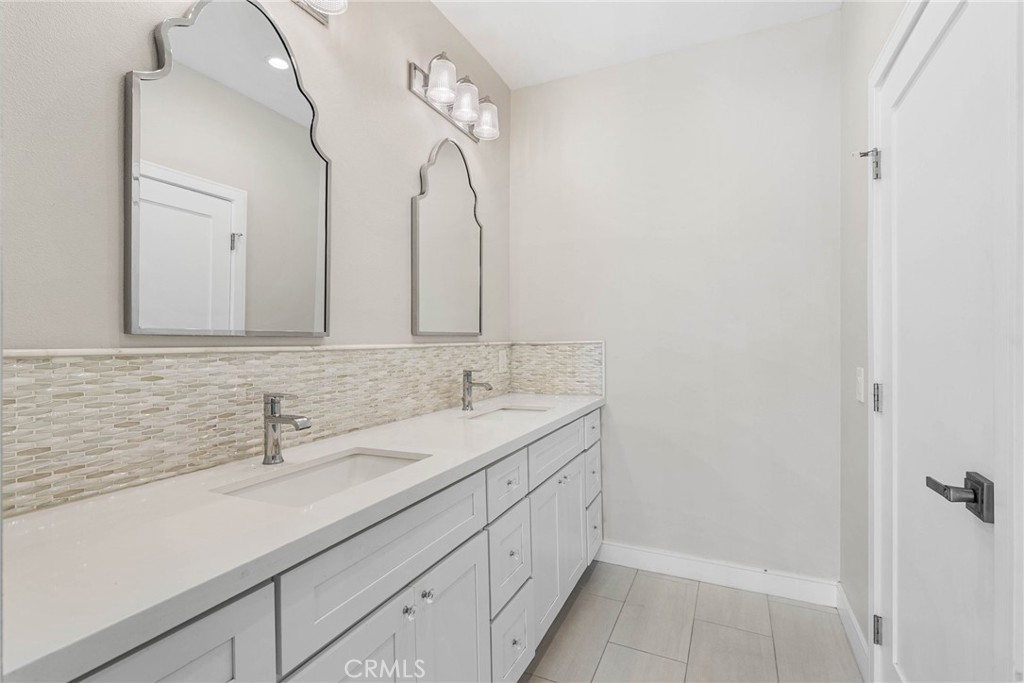 4411 W Coast Highway 6 Property Photo 23