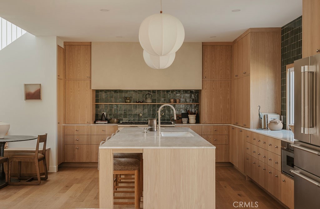 288 E Bay Street Property Photo 8