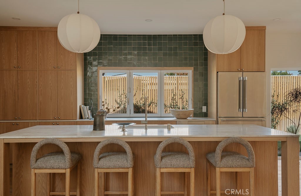 288 E Bay Street Property Photo 10