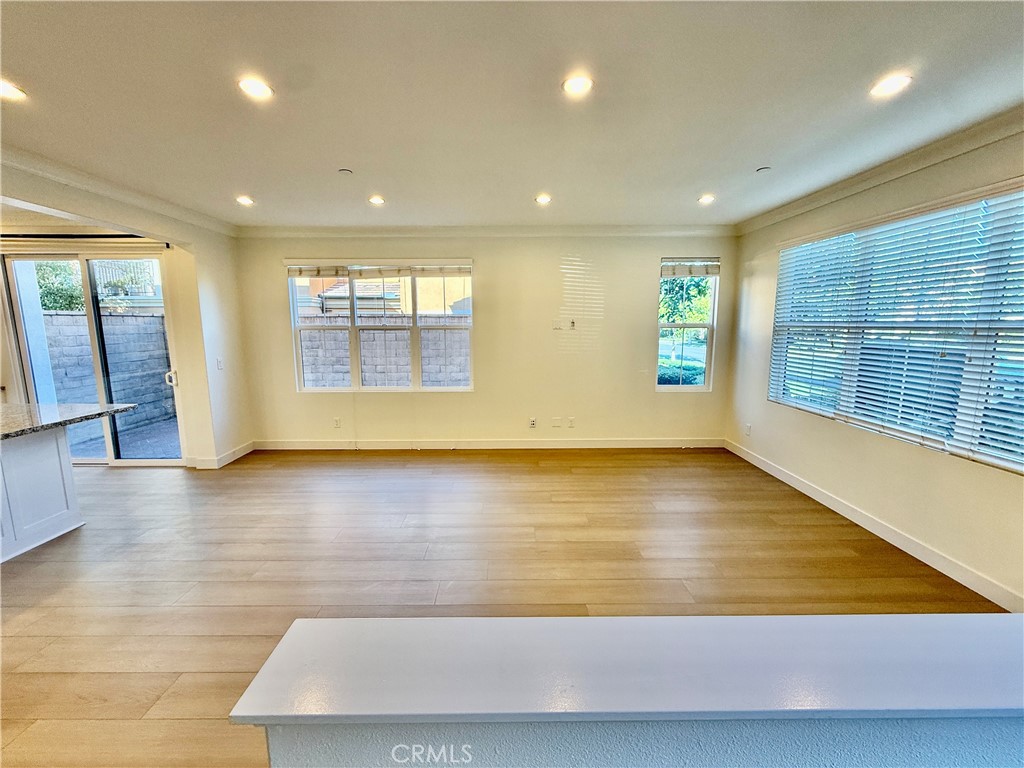 112 Crescent Moon Property Photo 4