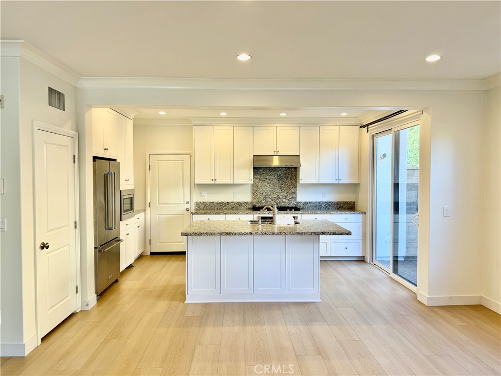 112 Crescent Moon Property Photo 6