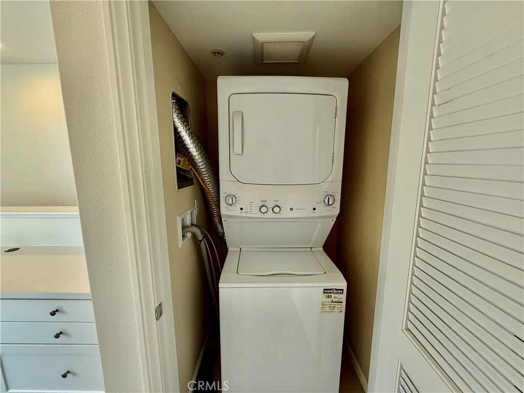 112 Crescent Moon Property Photo 19